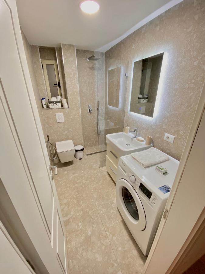 Jolie Center Apartment 티라나 외부 사진